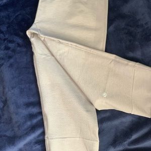 LuLuLemon stretch capris